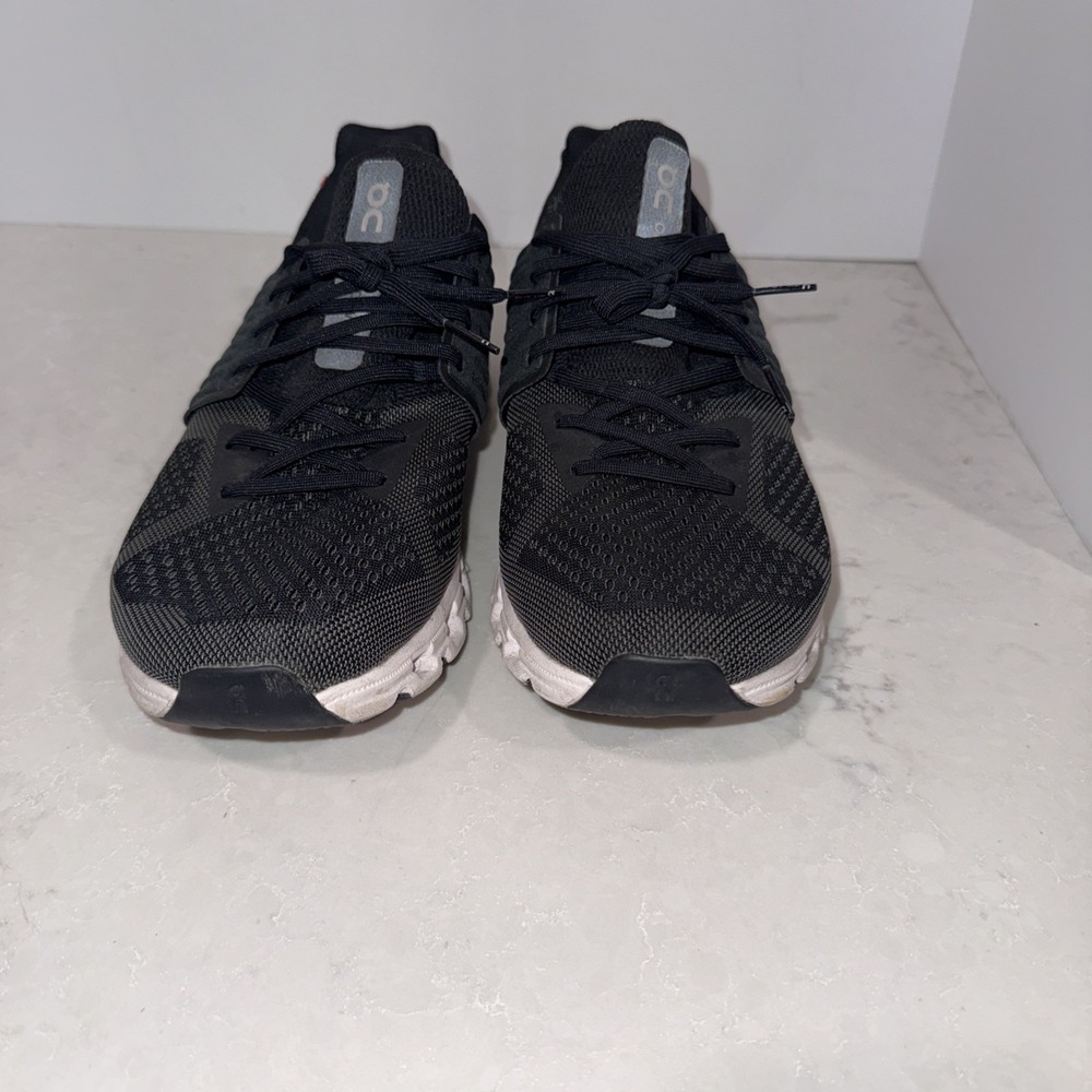 ON Cloudswift Black Rock Size 10.5 EXCELLENT